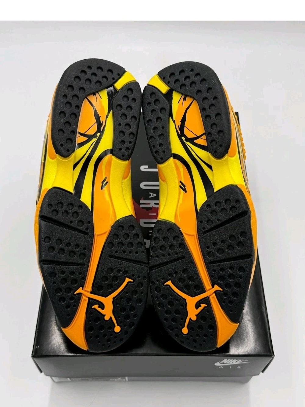 Men's Size 9.5 - Women's 11 -Jordan 8 Retro Taxi Yellow Black unisex - Picture 10 of 16